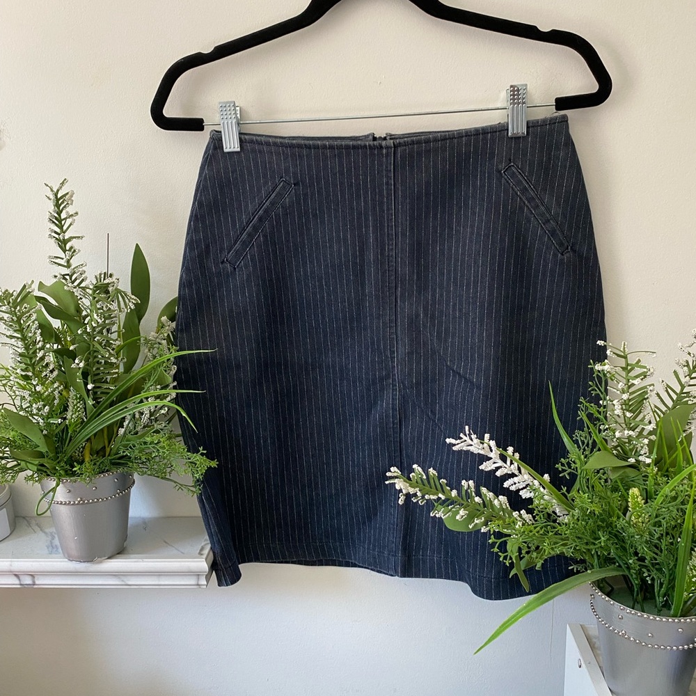 Stripped denim skirt